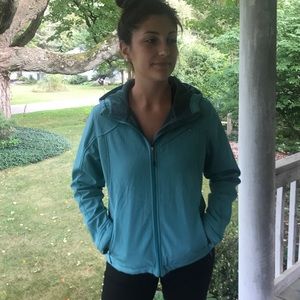 💧🌈 Teal jacket